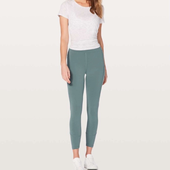 NWOT Lululemon In Movement 7/8 Tight in Mystic Green Size 4 *Everlux 25" - Picture 3 of 4